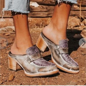 BRAND NEW Freebirds Collins mule Ice Multi color.